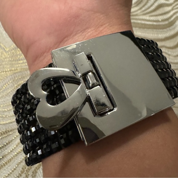 ⚜️3 for $30⚜️Glittery Black Faceted Acrylic Bracelet Stainless Steel Heart Clasp - Picture 5 of 10